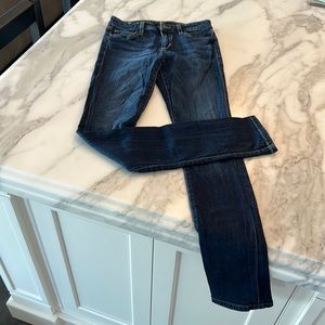 Joe’s mid rise skinny jeans in like new condition